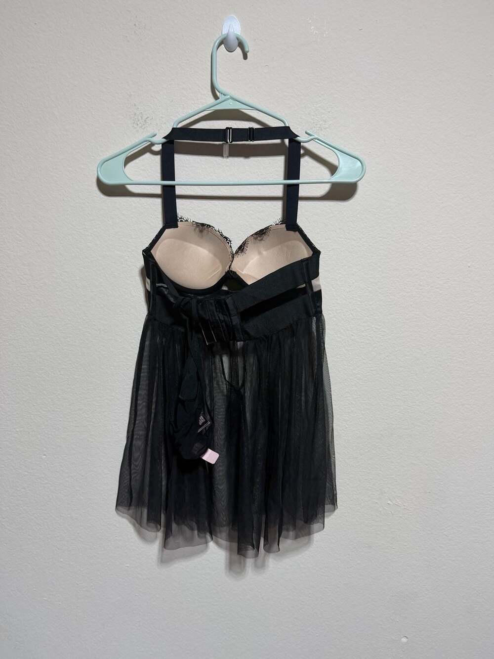 Victoria's Secret Eyelash Lace Babydoll with Matching Panty Set, Size 32C - Picture 3 of 6